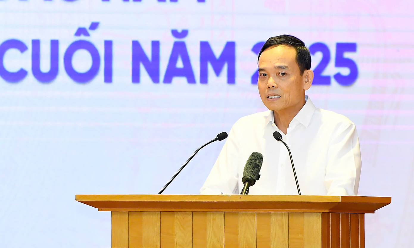 Thủ tướng Chính phủ Phạm Minh Chính, Chủ nhiệm Uỷ ban Kiểm tra Trung ương Nguyễn Duy Ngọc và Trưởng Ban Chính sách, chiến lược Trung ương Trần Lưu Quang phát biểu tại hội nghị. Ảnh: Tuấn Huy.