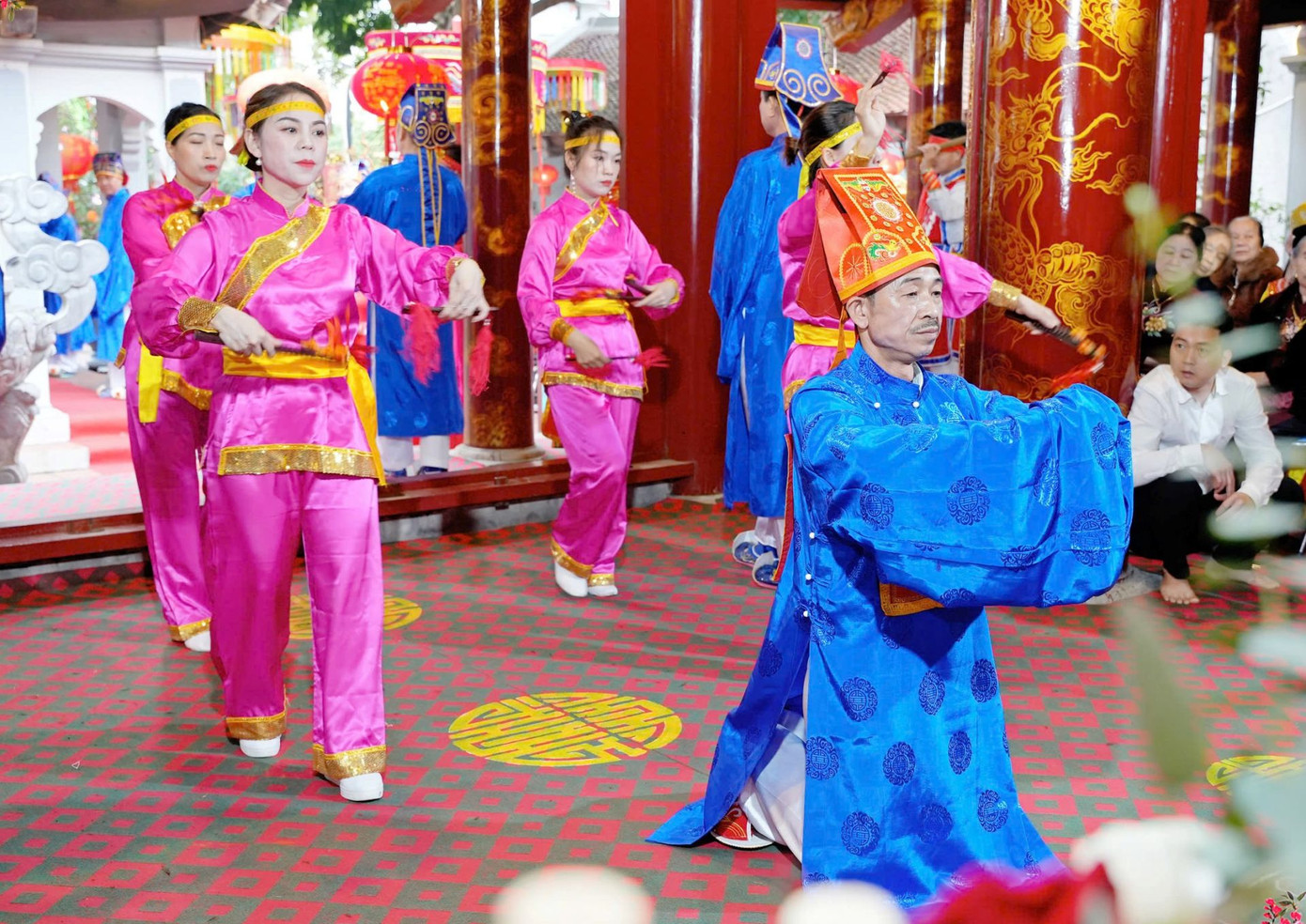 Hội được tổ chức nhằm tưởng nhớ vị thành hoàng và 2 vị công chúa của làng có công với đất nước.