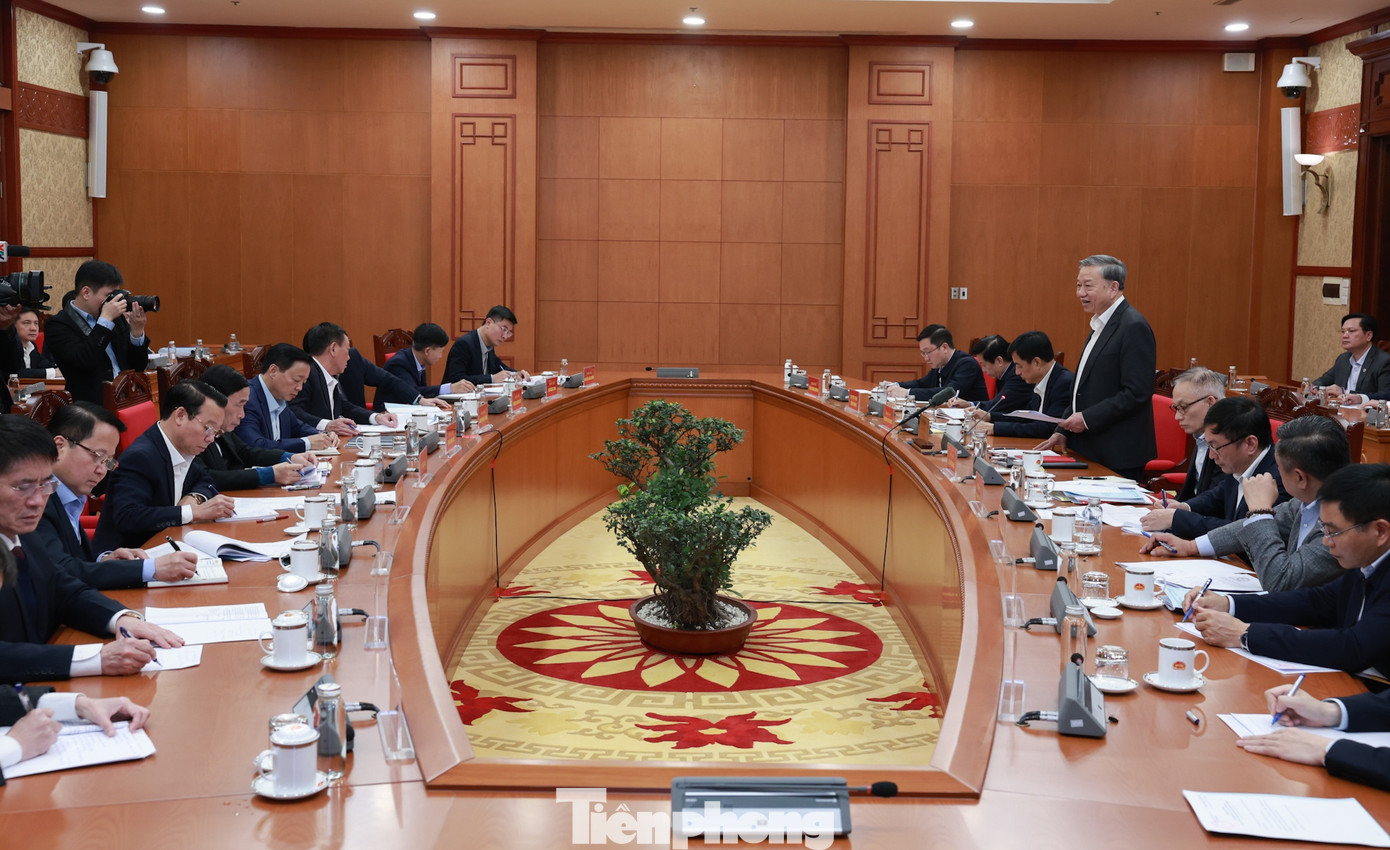 Toàn cảnh cuộc họp. Ảnh: Minh Châu.