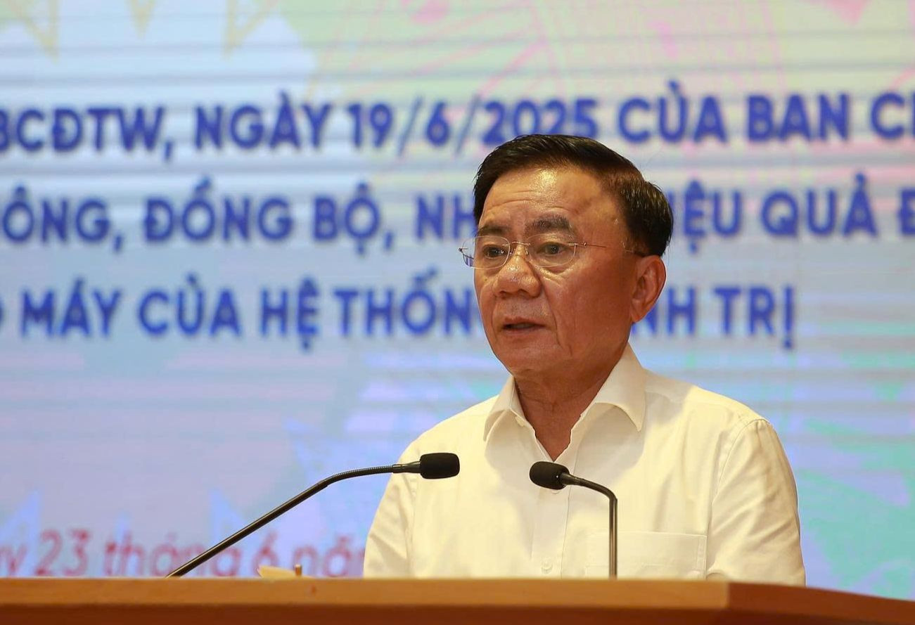 Thường trực Ban Bí thư Trần Cẩm Tú phát biểu tại hội nghị. Ảnh: PV.