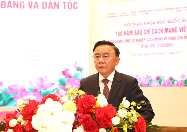 Thường trực Ban Bí thư Trần Cẩm Tú phát biểu tại hội thảo. Ảnh: PV.