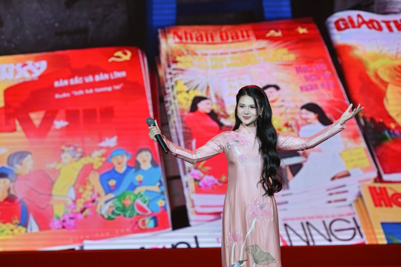 Một số tiết mục văn nghệ tại chương trình. Ảnh: Nhật Minh. Một số tiết mục văn nghệ tại chương trình. Ảnh: Nhật Minh.