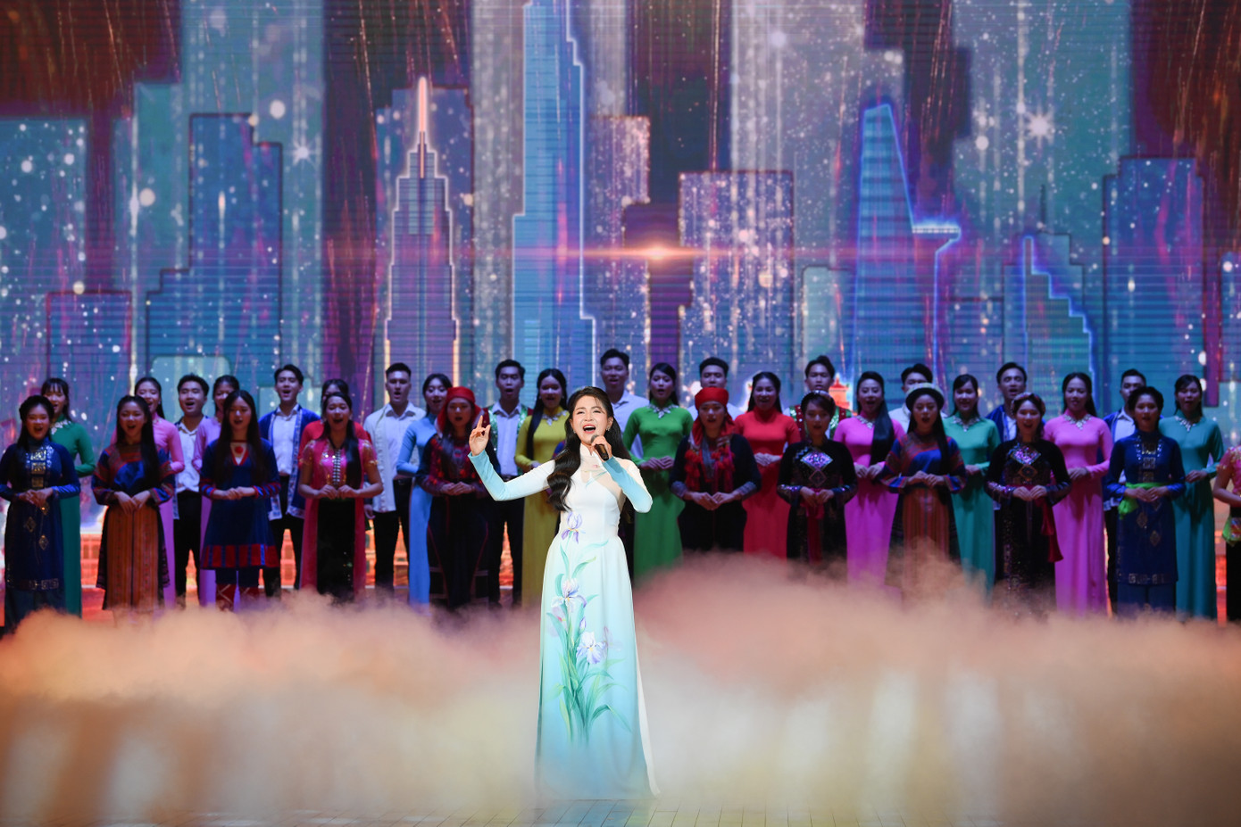 Một số tiết mục văn nghệ tại chương trình. Ảnh: Nhật Minh. Một số tiết mục văn nghệ tại chương trình. Ảnh: Nhật Minh.