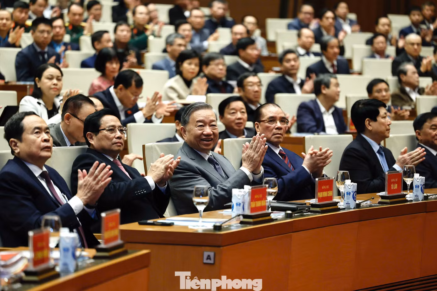 Tổng Bí thư Tô Lâm và các đại biểu dự Hội nghị toàn quốc về đột phá khoa học, công nghệ, đổi mới sáng tạo và chuyển đổi số quốc gia. Ảnh: Như Ý.