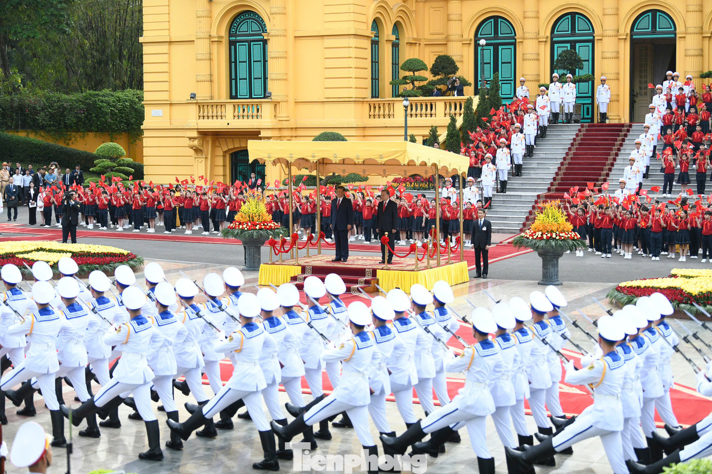 Tổng Bí thư Tô Lâm chủ trì lễ đón Tổng Bí thư, Chủ tịch nước Trung Quốc Tập Cận Bình tại Phủ Chủ tịch, theo nghi thức cấp Nhà nước.