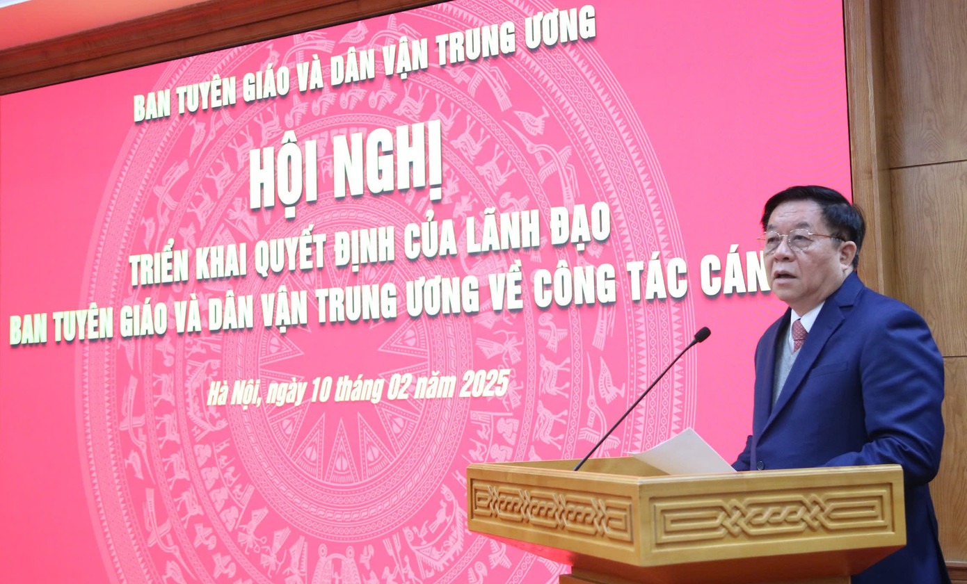 Trưởng Ban Tuyên giáo và Dân vận Trung ương Nguyễn Trọng Nghĩa phát biểu tại hội nghị. Ảnh: TV. Trưởng Ban Tuyên giáo và Dân vận Trung ương Nguyễn Trọng Nghĩa phát biểu tại hội nghị. Ảnh: TV.