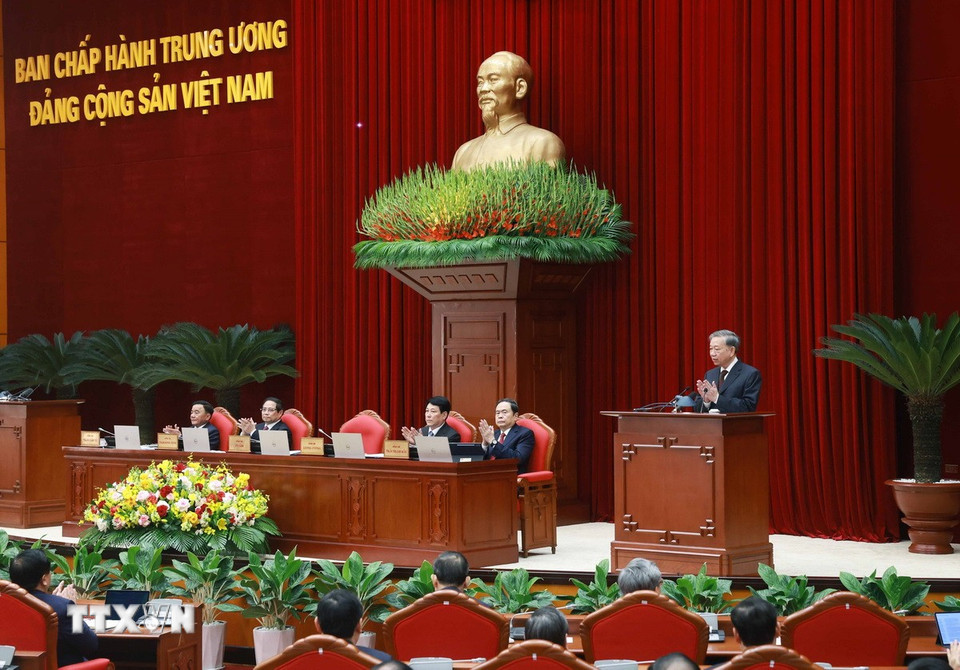 Tổng Bí thư Tô Lâm phát biểu khai mạc Hội nghị lần thứ 11 Ban Chấp hành Trung ương Đảng khóa XIII. Ảnh: TTXVN.