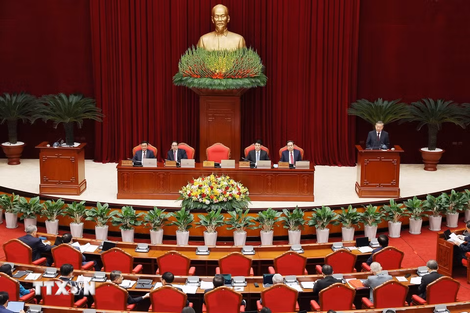 Tổng Bí thư Tô Lâm phát biểu khai mạc Hội nghị lần thứ 11 Ban Chấp hành Trung ương Đảng khóa XIII. Ảnh: TTXVN.