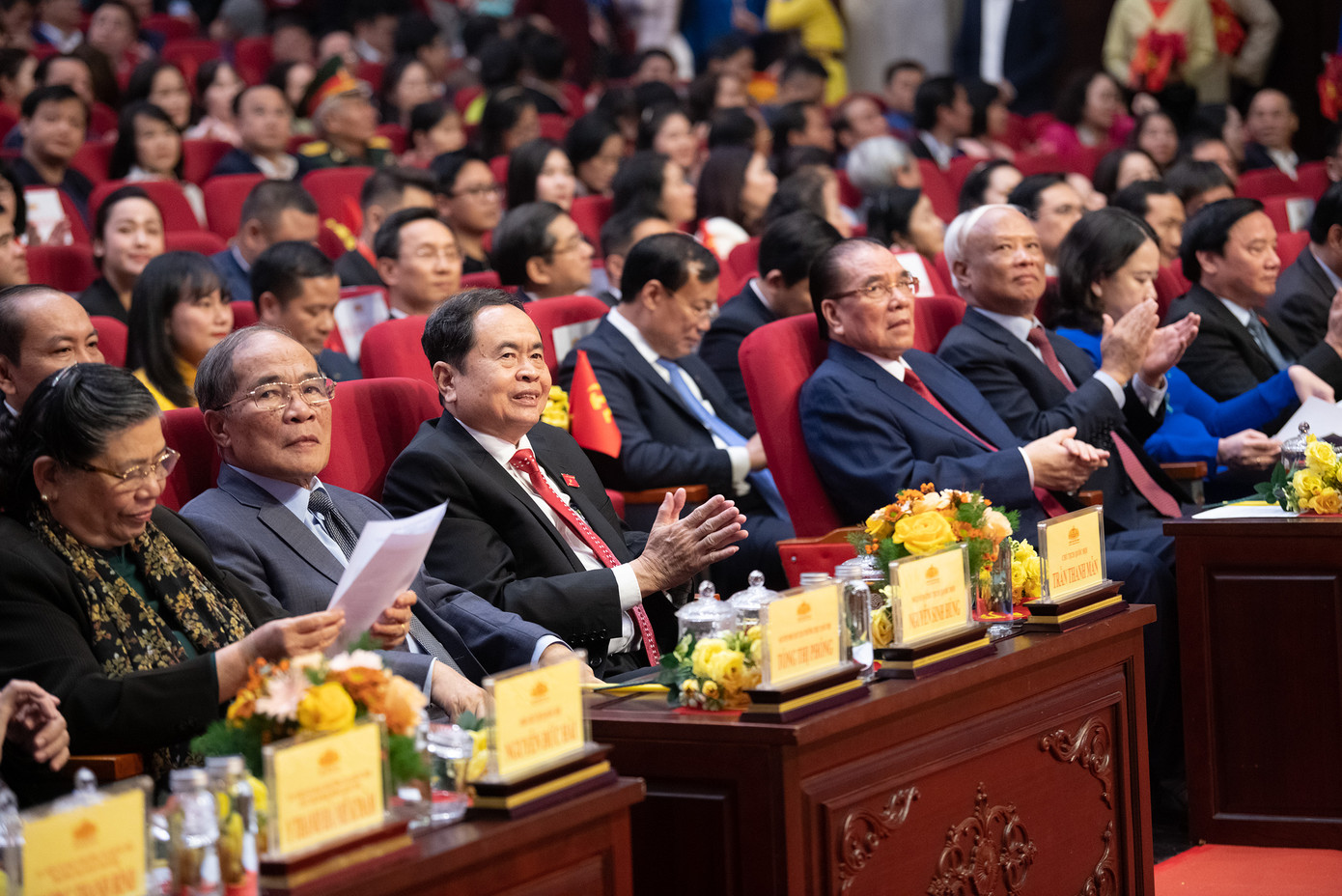 Chủ tịch Quốc hội Trần Thanh Mẫn và lãnh đạo, nguyên lãnh đạo Đảng, Nhà nước dự buổi lễ. Ảnh: PV. Chủ tịch Quốc hội Trần Thanh Mẫn và lãnh đạo, nguyên lãnh đạo Đảng, Nhà nước dự buổi lễ. Ảnh: PV.