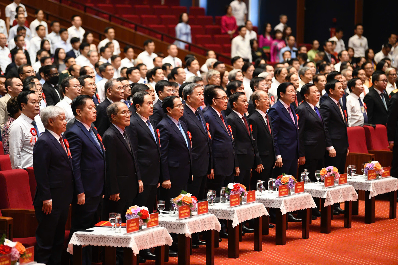 Tổng Bí thư Tô Lâm và các đồng chí lãnh đạo, nguyên lãnh đạo Đảng, Nhà nước dự Lễ kỷ niệm 100 năm Ngày Báo chí Cách mạng Việt Nam. Ảnh: Như Ý.