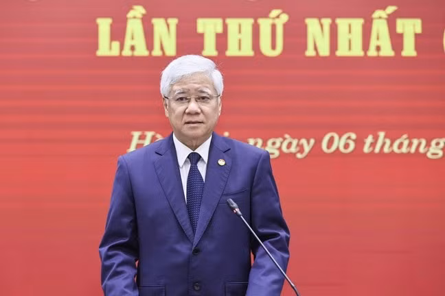 Bí thư Đảng ủy, Chủ tịch Ủy ban Trung ương MTTQ Việt Nam Đỗ Văn Chiến phát biểu tại hội nghị. Ảnh: PV.