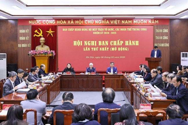 Hội nghị Ban Chấp hành lần thứ nhất (mở rộng) của Đảng uỷ MTTQ, các đoàn thể trung ương, nhiệm kỳ 2020 - 2025. Ảnh: PV. Hội nghị Ban Chấp hành lần thứ nhất (mở rộng) của Đảng uỷ MTTQ, các đoàn thể trung ương, nhiệm kỳ 2020 - 2025. Ảnh: PV.