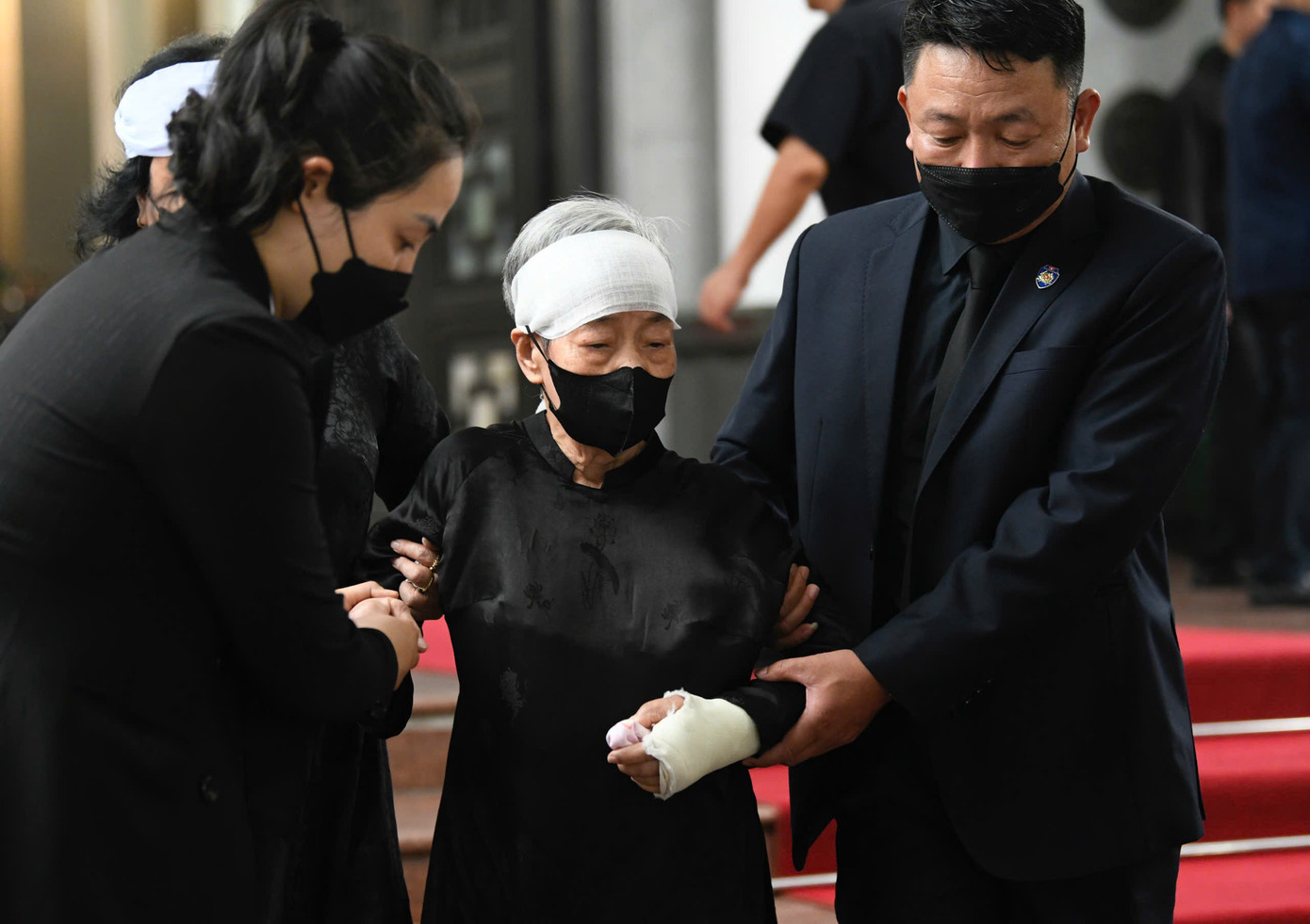 Gia đình đồng chí Nguyên Chủ tịch nước Trần Đức Lương tại Lễ Quốc tang.