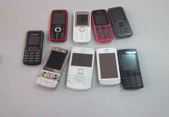 ĐTDĐ cơ quan công an thu giữ được của nhóm đối tượng. ĐTDĐ cơ quan công an thu giữ được của nhóm đối tượng