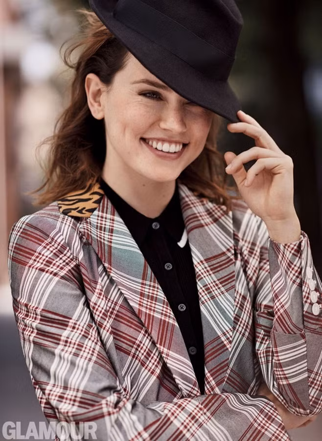 Daisy Ridley: Cô đào gợi cảm vụt sáng thành sao nhờ ‘Star Wars’ ảnh 3