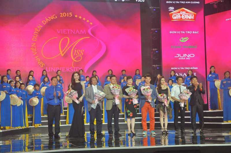 Đặng Mỹ Huyền đăng quang Nữ sinh viên Việt Nam duyên dáng ảnh 44