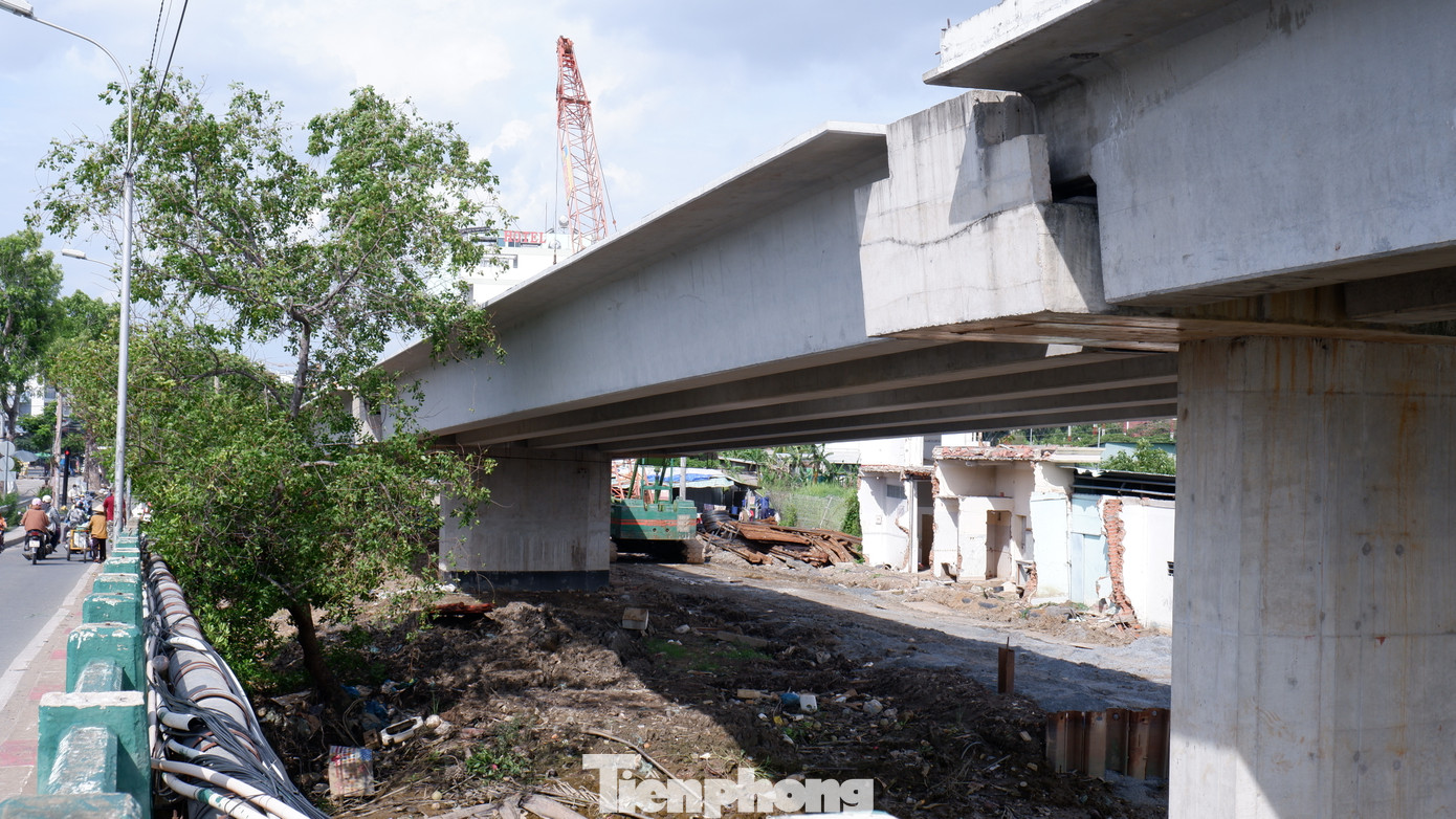 Dự án cầu Phước Long mới được kỳ vọng sẽ góp phần giải quyết tình trạng ùn ứ giao thông tại khu vực, tăng cường kết nối giữa quận 7 và huyện Nhà Bè và khu vực phía Nam TPHCM.