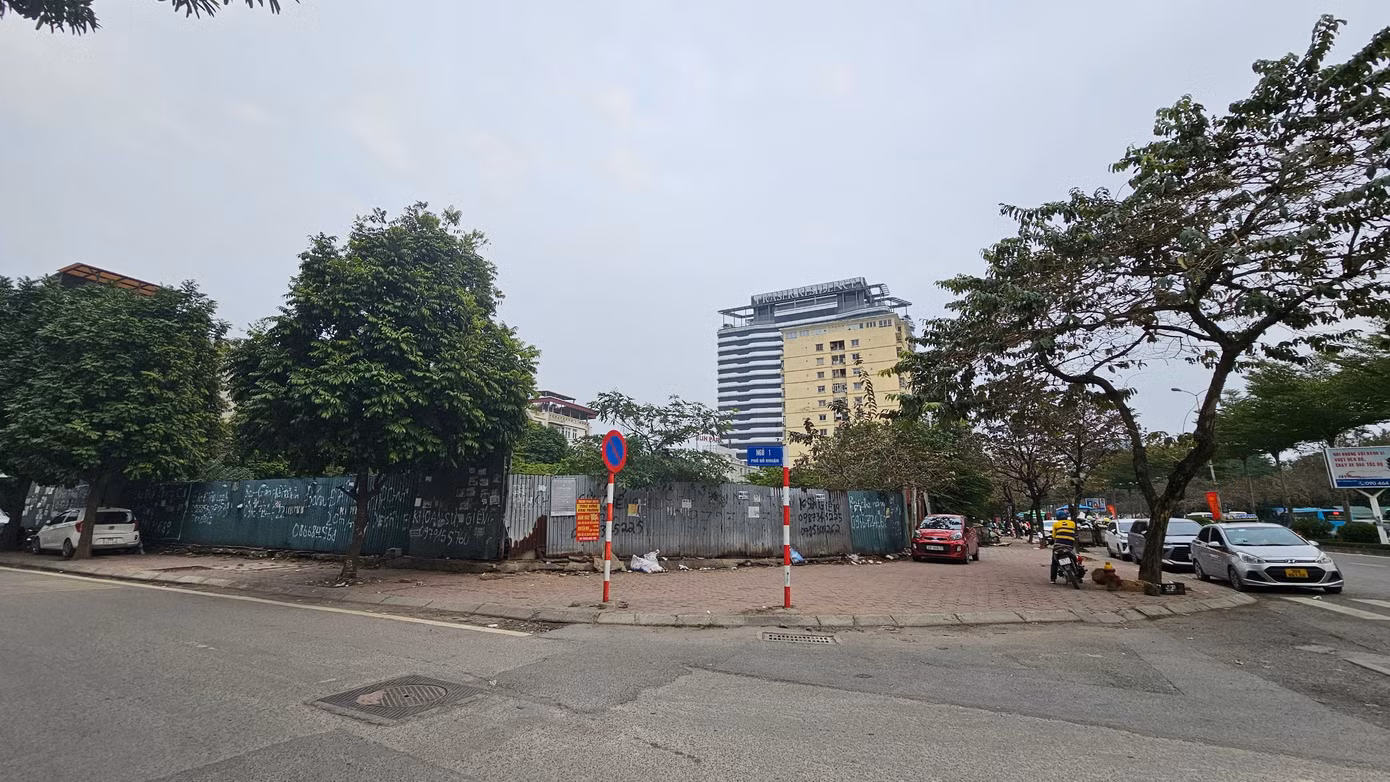 Vị trí, ranh giới, diện tích đất thu hồi được xác định tại Trích lục bản đồ số 139/TĐ-09, tỷ lệ 1/1000 ngày 31/7/2009 của Sở TN&amp;MT Hà Nội.