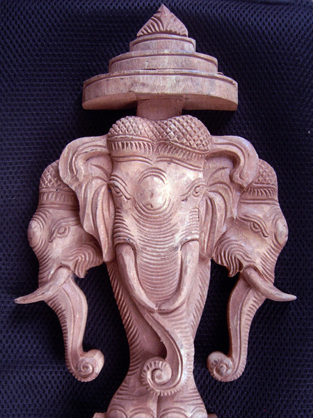 Biểu tượng voi 3 đầu