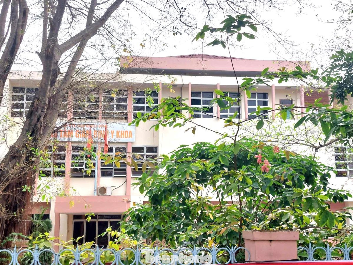 Thời gian qua, Trung tâm giám định y khoa thực hiện việc khám sức khỏe cho người học bằng lái xe và xin việc làm.