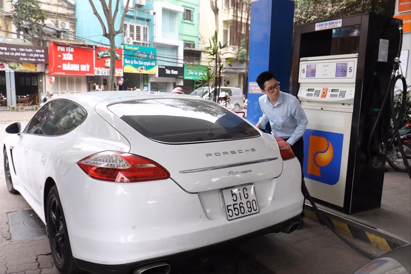 Xăng, dầu tăng giá 2 lần liên tiếp: Quỹ Bình ổn có nên tồn tại? ảnh 1