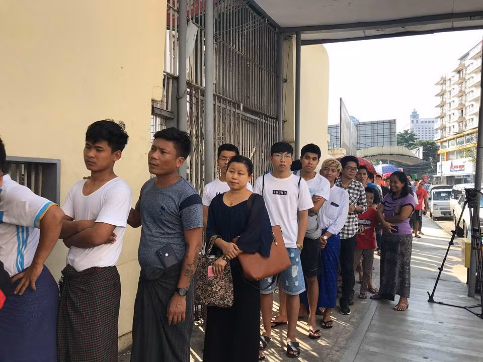 Văn hóa xếp hàng ảnh 1