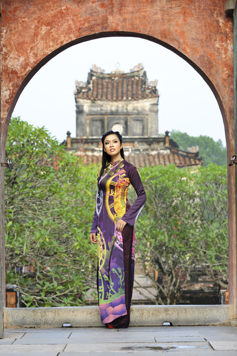 Bộ ảnh được cô và ê-kíp cất công về tận làng Tự Đức để có được những bối cảnh như ý