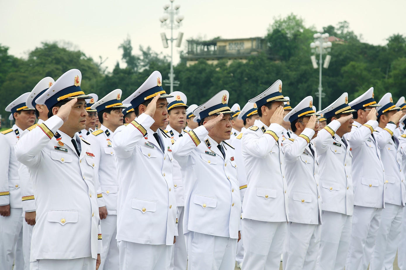 Các đại biểu dự Lễ báo công. Các đại biểu dự Lễ báo công.