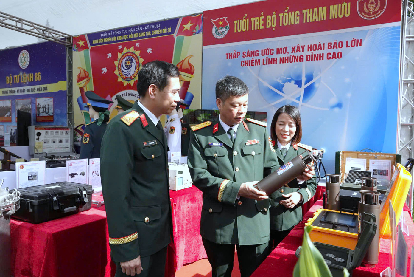 Nhiều sản phẩm nghiên cứu nổi bật của tuổi trẻ toàn quân sẽ được trưng bày tại chương trình tổng kết, trao giải.