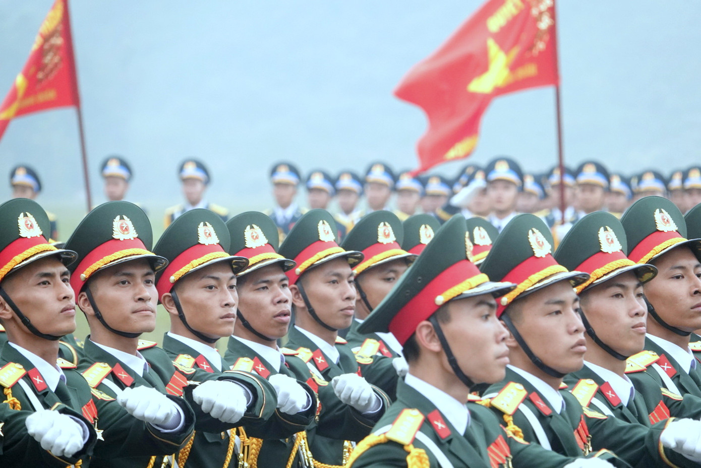 Các Khối sĩ quan Lục quân, sĩ quan Hải quân và sĩ quan Phòng không - Không quân. Các Khối sĩ quan Lục quân, sĩ quan Hải quân và sĩ quan Phòng không - Không quân.