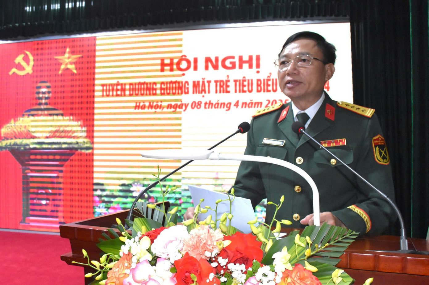 Đại tá Hoàng Ngọc Thanh - Phó Chính ủy Binh chủng Đặc công, phát biểu tại hội nghị. Đại tá Hoàng Ngọc Thanh - Phó Chính ủy Binh chủng Đặc công, phát biểu tại hội nghị.