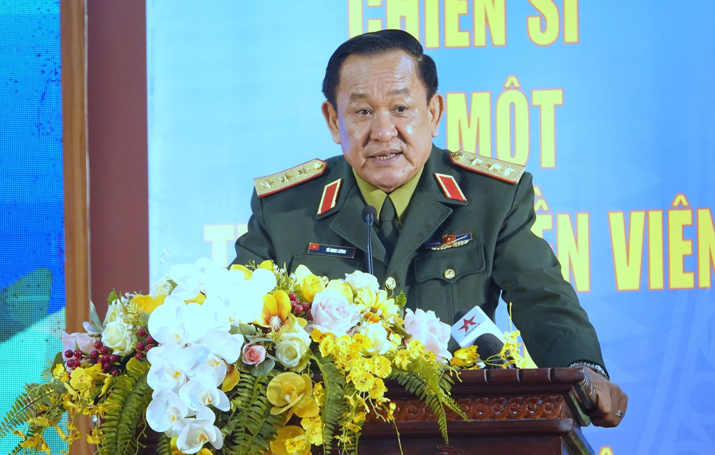 Thượng tướng Võ Minh Lương - Ủy viên Trung ương Đảng, Ủy viên Thường vụ Quân ủy Trung ương, Thứ trưởng Bộ Quốc phòng.