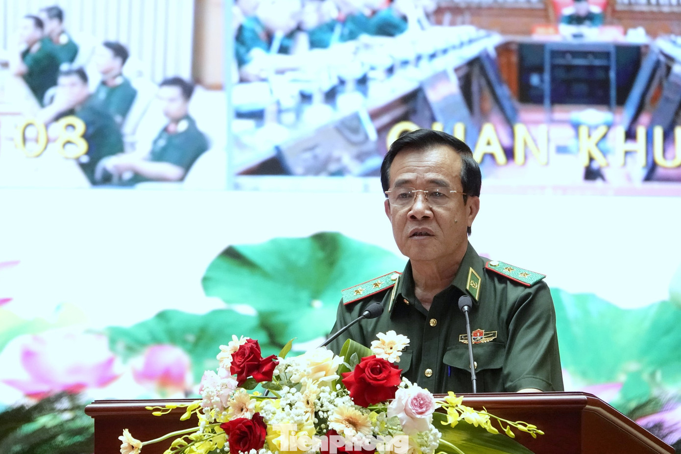 Lãnh đạo, chỉ huy các cơ quan, đơn vị trực thuộc Quân ủy Trung ương - Bộ Quốc phòng nêu ý kiến tại hội nghị.