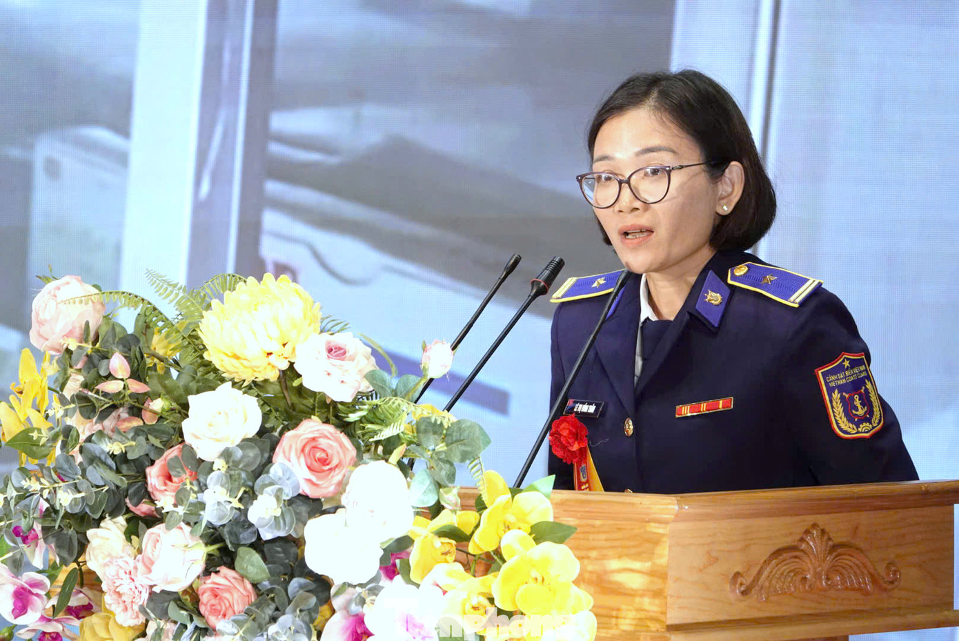 Hội nghị là dịp để các nữ quân nhân Cảnh sát biển có cơ hội chia sẻ về quá trình công tác và cống hiến cho cơ quan, đơn vị.