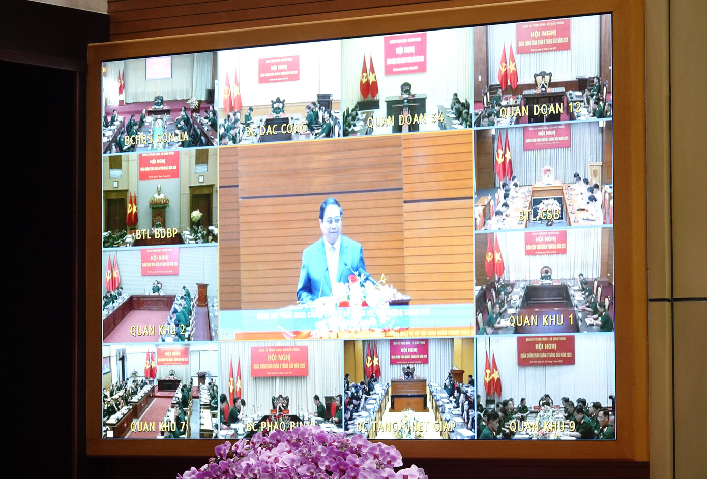 Hội nghị được tổ chức tại trụ sở Bộ Quốc phòng và nhiều điểm cầu trong toàn quân. Hội nghị được tổ chức tại trụ sở Bộ Quốc phòng và nhiều điểm cầu trong toàn quân.