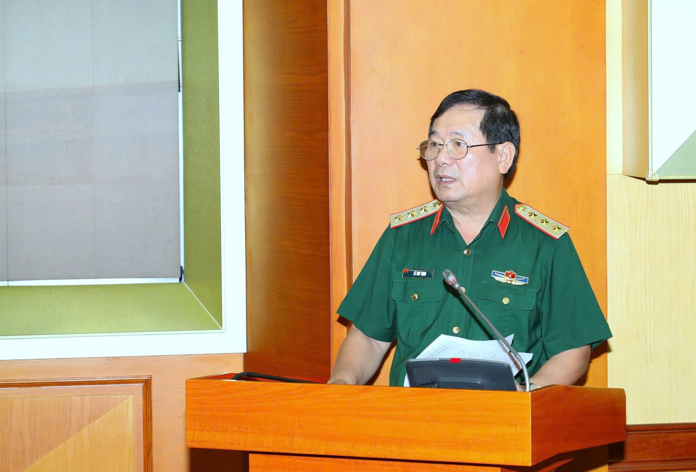 Thượng tướng Lê Huy Vịnh phát biểu tại hội nghị. Thượng tướng Lê Huy Vịnh phát biểu tại hội nghị.