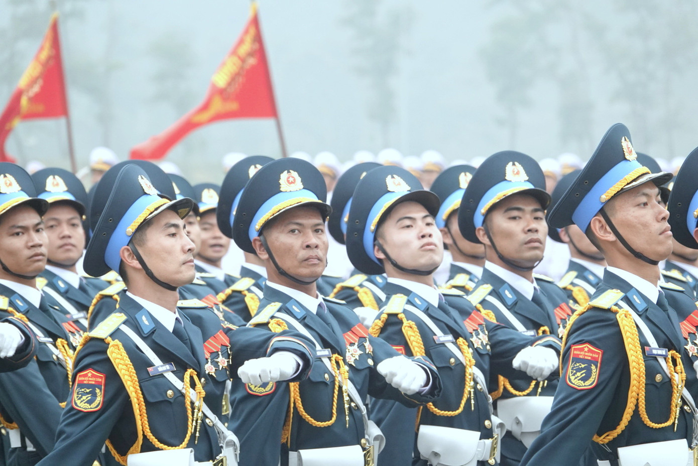 Các Khối sĩ quan Lục quân, sĩ quan Hải quân và sĩ quan Phòng không - Không quân. Các Khối sĩ quan Lục quân, sĩ quan Hải quân và sĩ quan Phòng không - Không quân.