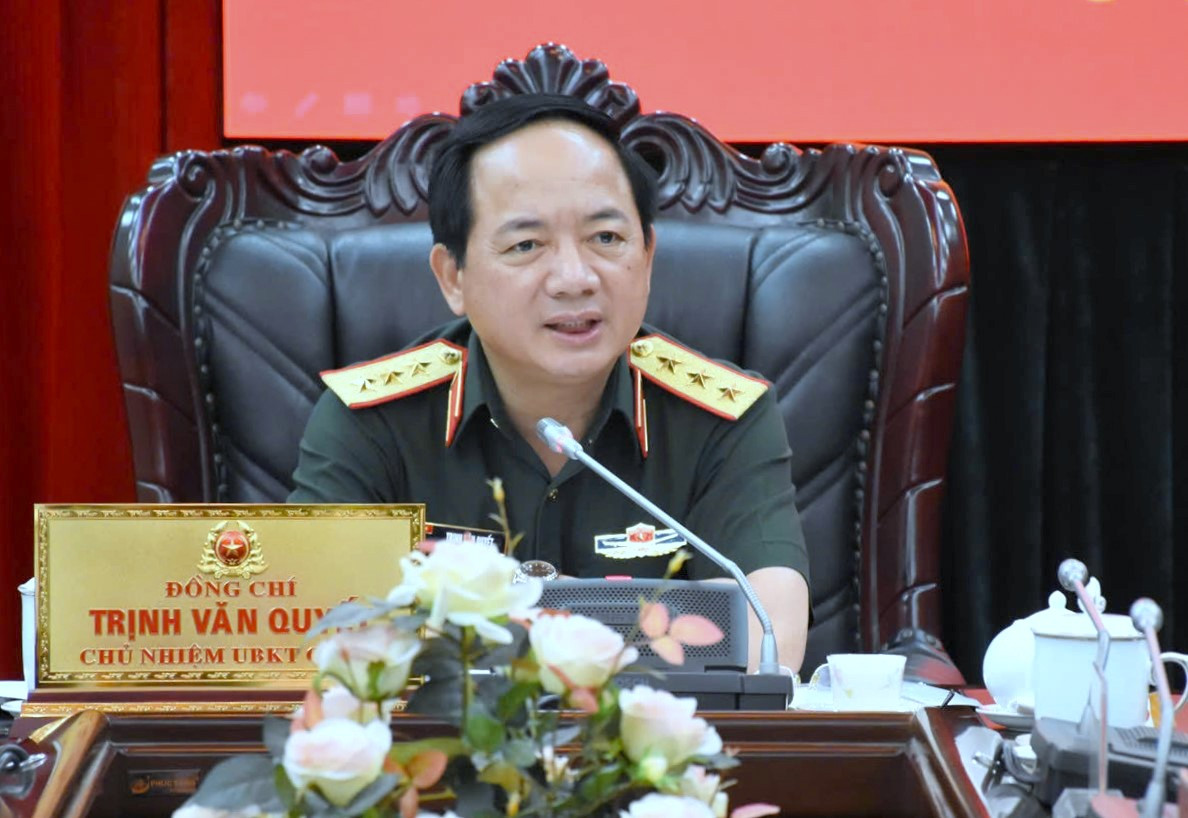 Thượng tướng Trịnh Văn Quyết chủ trì kỳ họp. Thượng tướng Trịnh Văn Quyết chủ trì kỳ họp.