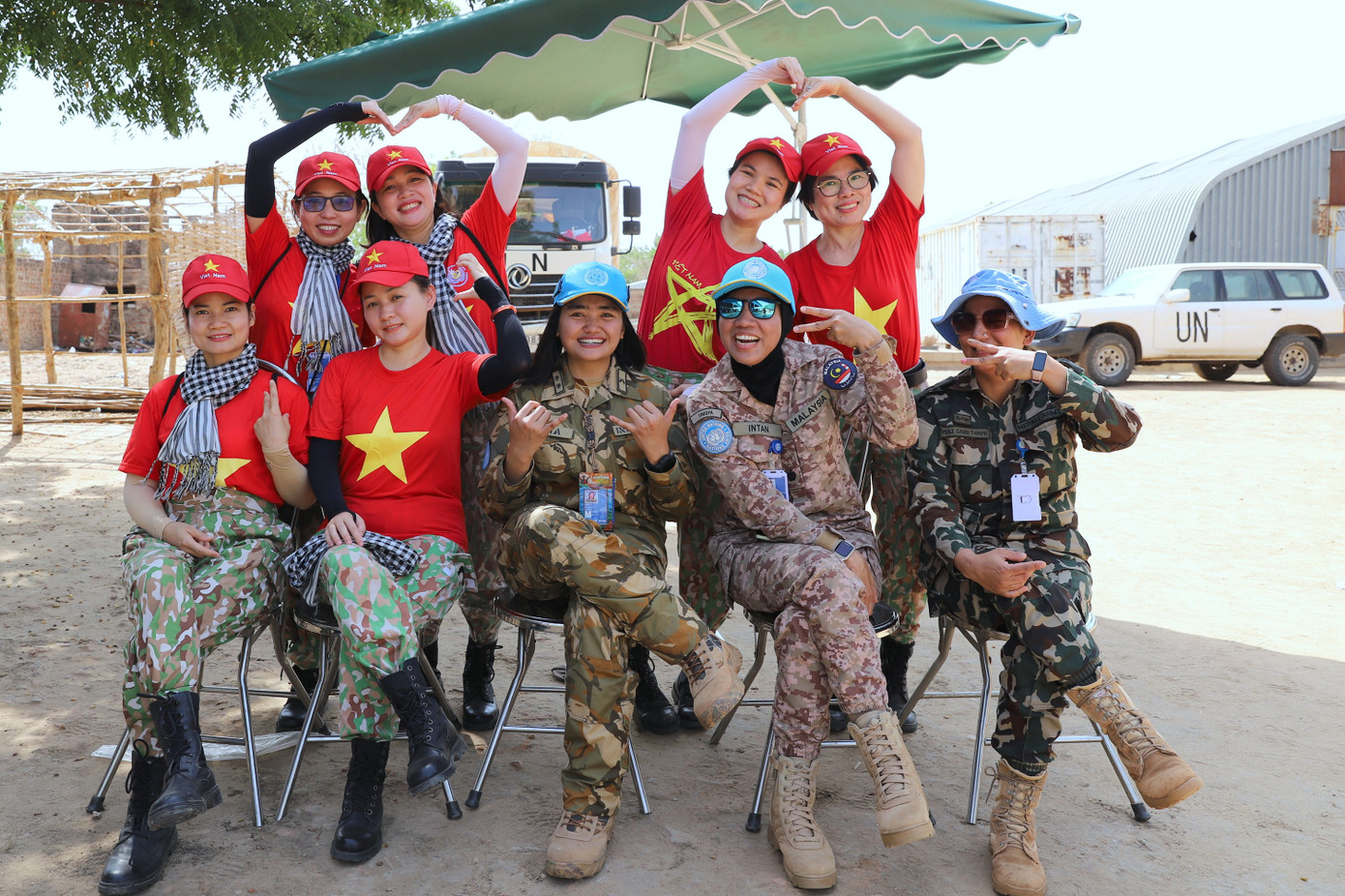 Người lính mũ nồi xanh Việt Nam tại Abyei đang từng ngày lan tỏa hình ảnh một Việt Nam nhân ái, trách nhiệm và đầy sáng tạo trên bản đồ gìn giữ hòa bình thế giới.