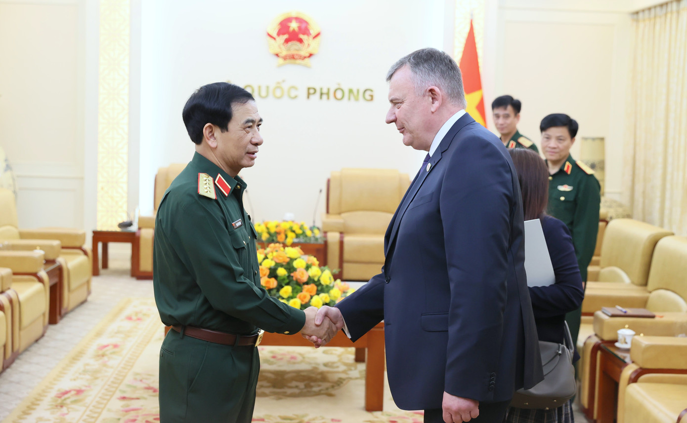 Sau hội đàm, Thứ trưởng Bộ Quốc phòng Ba Lan Pawel Bejda đã tới chào xã giao Đại tướng Phan Văn Giang - Bộ trưởng Bộ Quốc phòng Việt Nam.