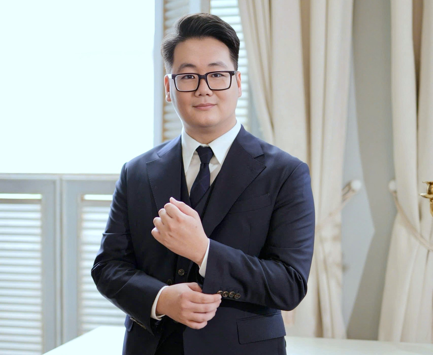 Đề cử Gương mặt trẻ Việt Nam tiêu biểu 2024 Hoàng Khắc Hiếu. Đề cử Gương mặt trẻ Việt Nam tiêu biểu 2024 Hoàng Khắc Hiếu.