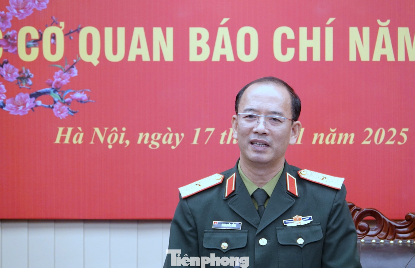 Thiếu tướng Đinh Quốc Hùng - Bí thư Đảng ủy, Chính ủy Tổng cục CNQP, phát biểu tại chương trình.