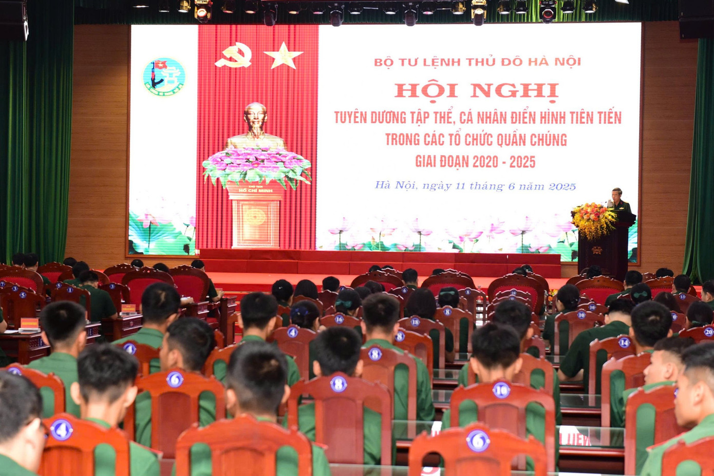 Quang cảnh hội nghị. Quang cảnh hội nghị.