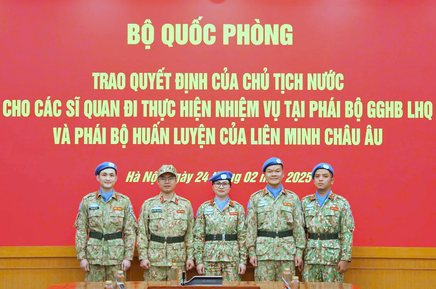 5 sĩ quan đã có quá trình huấn luyện về nhiệm vụ GGHB LHQ một cách chu đáo, khoa học.