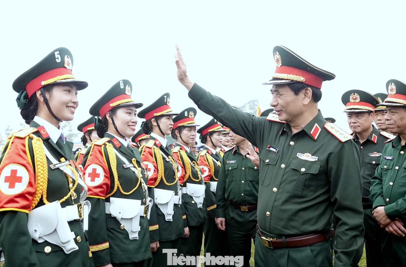 Đại tướng Phan Văn Giang - Bộ trưởng Bộ Quốc phòng, kiểm tra các nữ quân nhân tham gia tập luyện diễu binh, tháng 3/2025. Ảnh: Nguyễn Minh Đại tướng Phan Văn Giang - Bộ trưởng Bộ Quốc phòng, kiểm tra các nữ quân nhân tham gia tập luyện diễu binh, tháng 3/2025. Ảnh: Nguyễn Minh