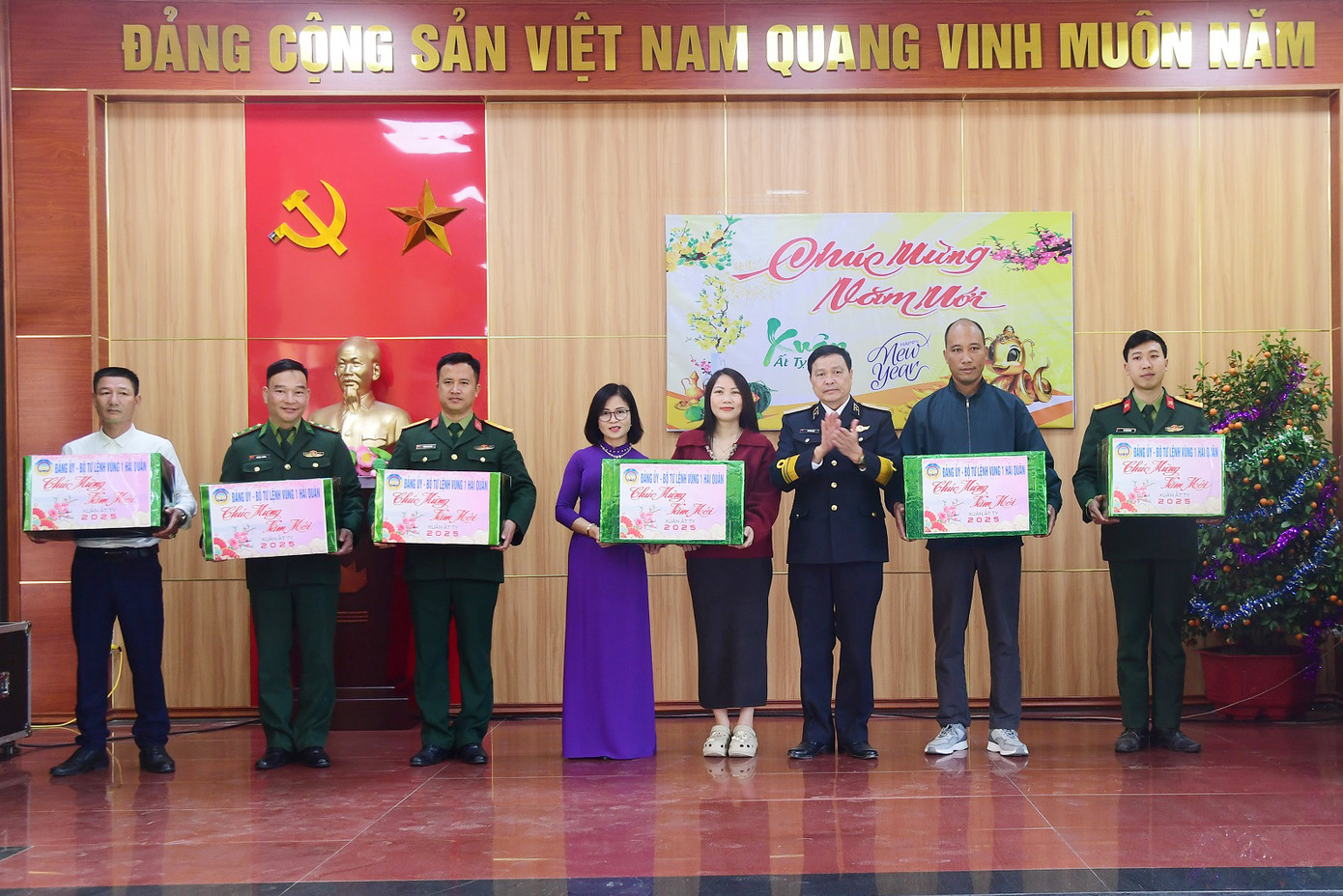 Ảnh: Tuấn Hiệp Ảnh: Tuấn Hiệp