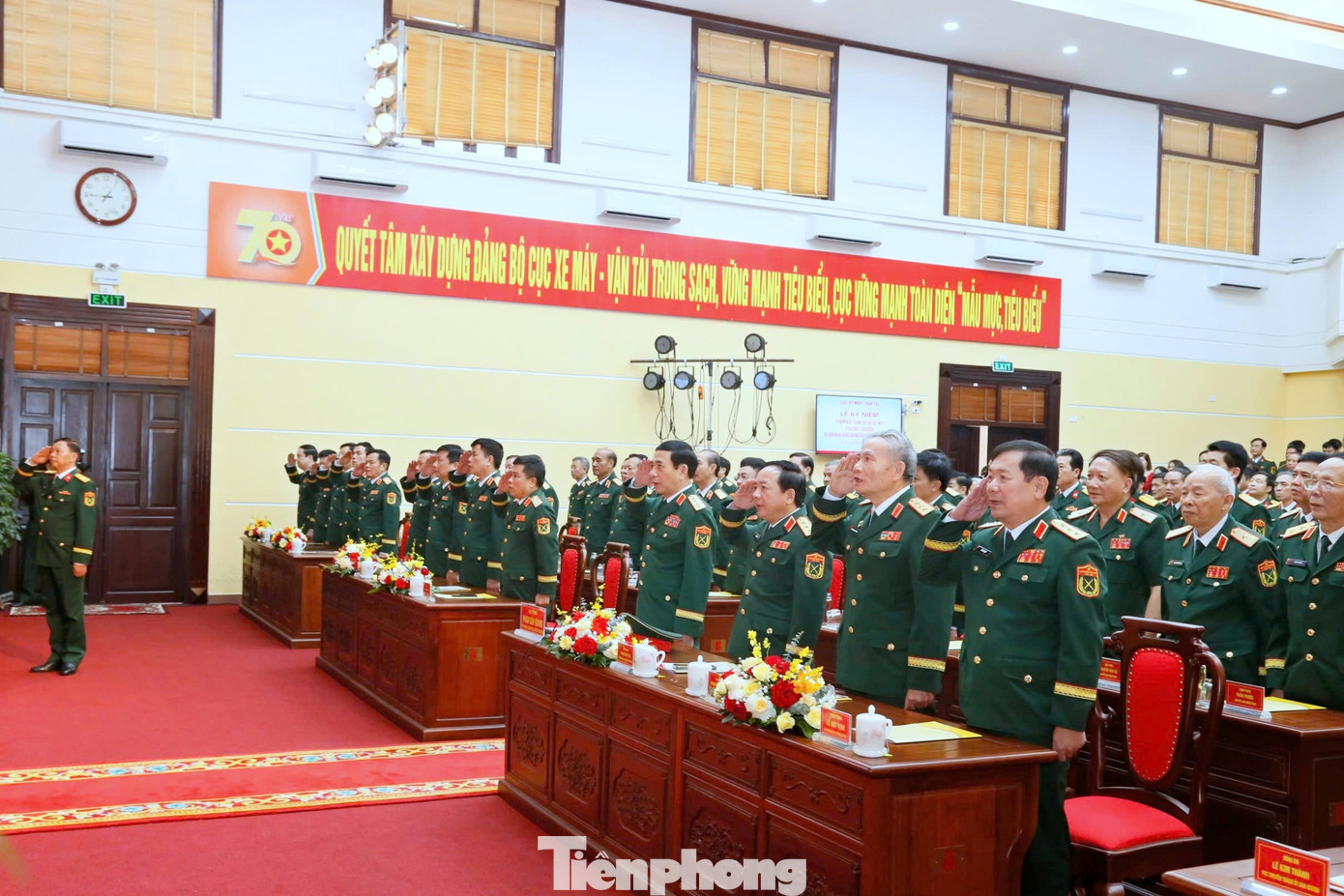 Quang cảnh lễ kỷ niệm. Quang cảnh lễ kỷ niệm.