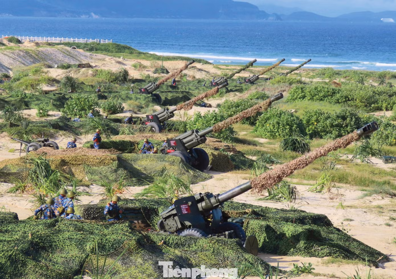 Bộ đội Vùng 4 Hải quân huấn luyện sẵn sàng chiến đấu.