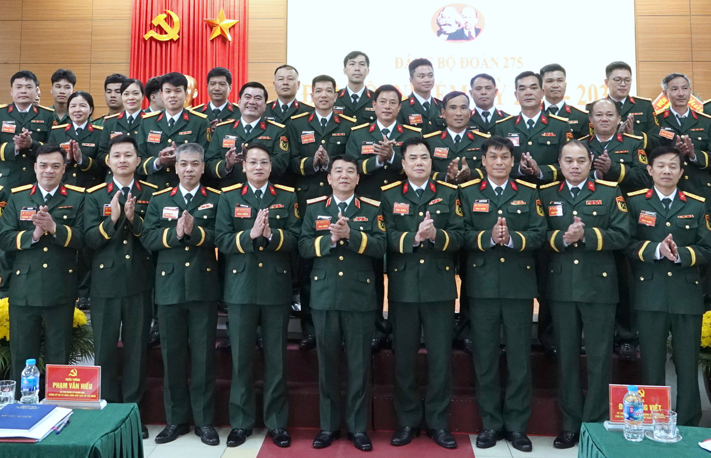 Các đại biểu dự đại hội.