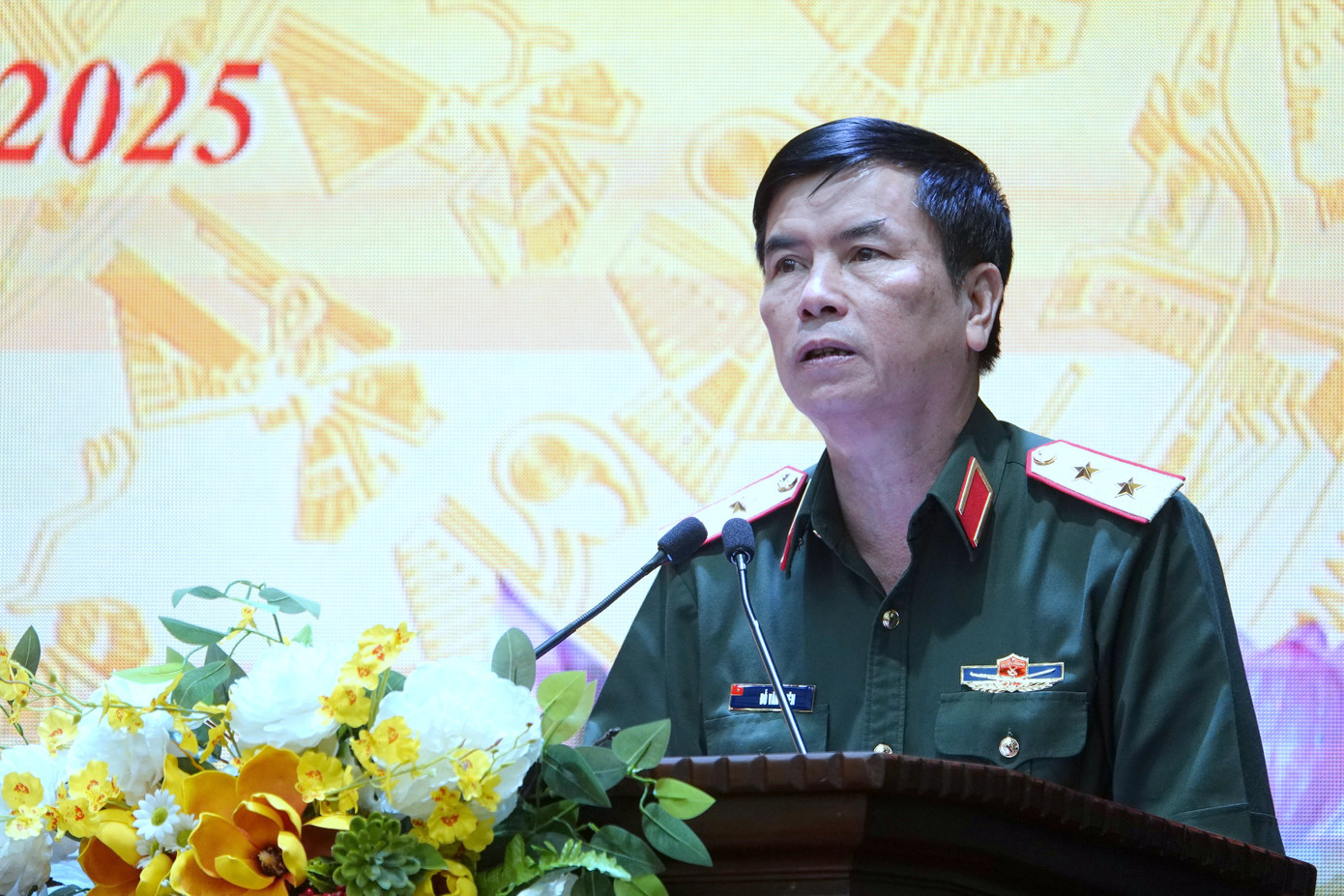 Trung tướng Đỗ Văn Thiện - Chính ủy Tổng cục HC-KT.